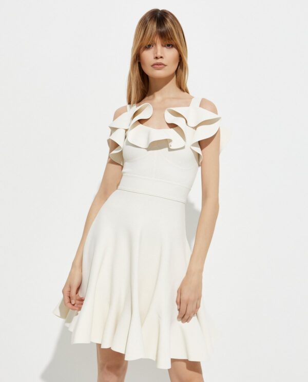 Sukienka rozkloszowana w kolorze Biały.