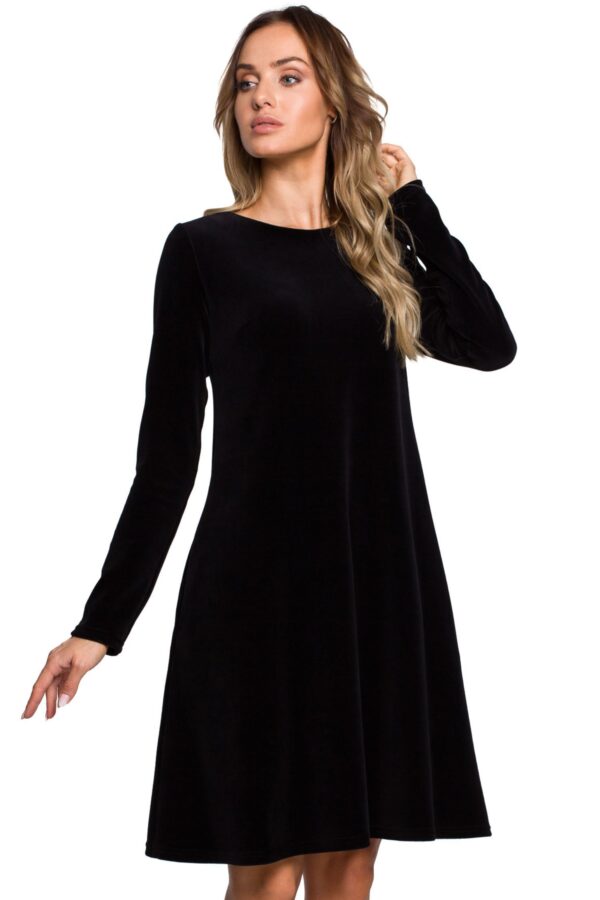 Welurowa sukienka trapezowa midi z długim rękawem elegancka czarna