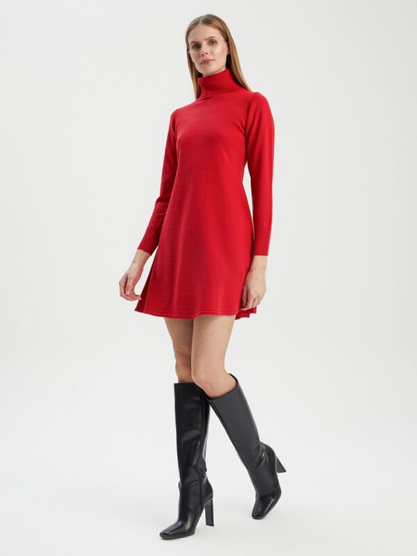 BGN Dzianinowa sukienka w kolorze czerwonym rozmiar: 40.