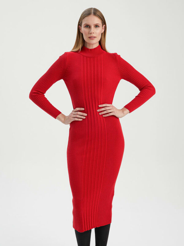 BGN Sukienka dzianinowa w kolorze czerwonym rozmiar: 38.