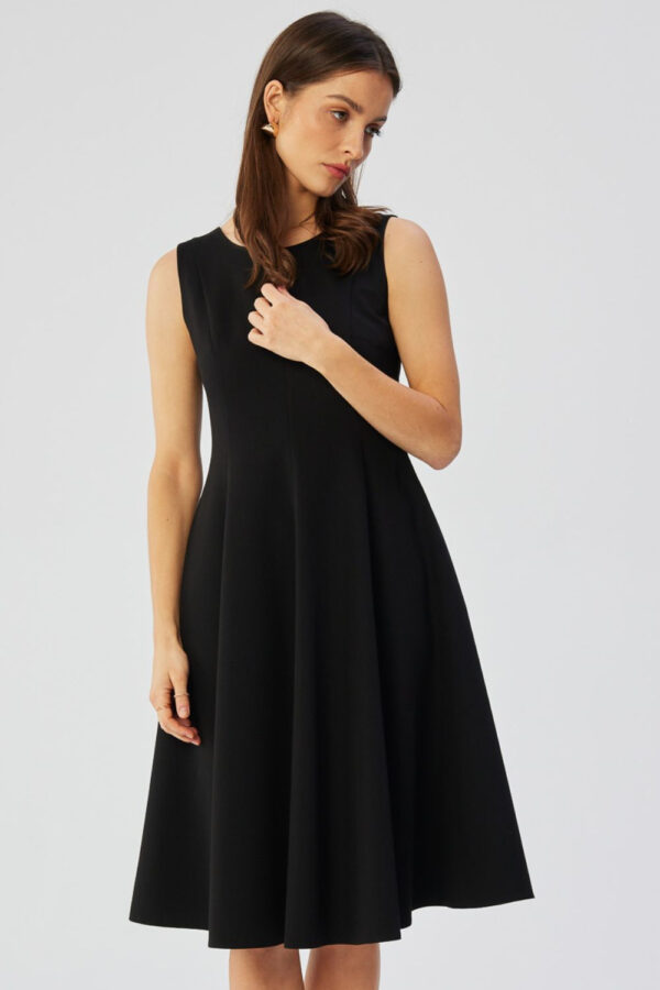 Elegancka rozkloszowana sukienka koktajlowa czarna.