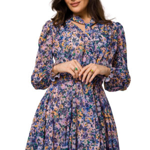 Sukienka szyfonowa rozkloszowana w kwiaty niebieska
