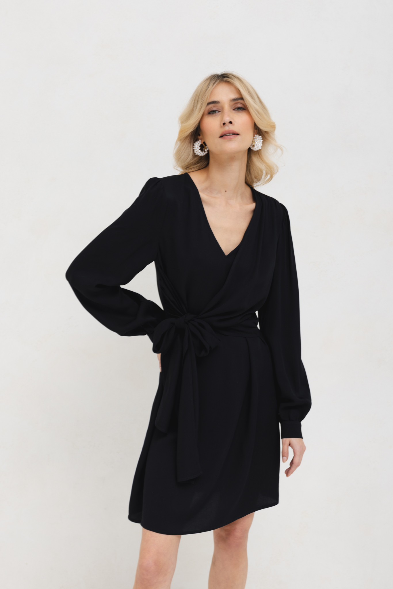 SUKIENKA PAMELA CZARNA M - Flawless
