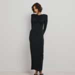Sukienka MAXI z marszczeniem na dekolcie w kolorze INTENSE BLACK - VEGA-S/M